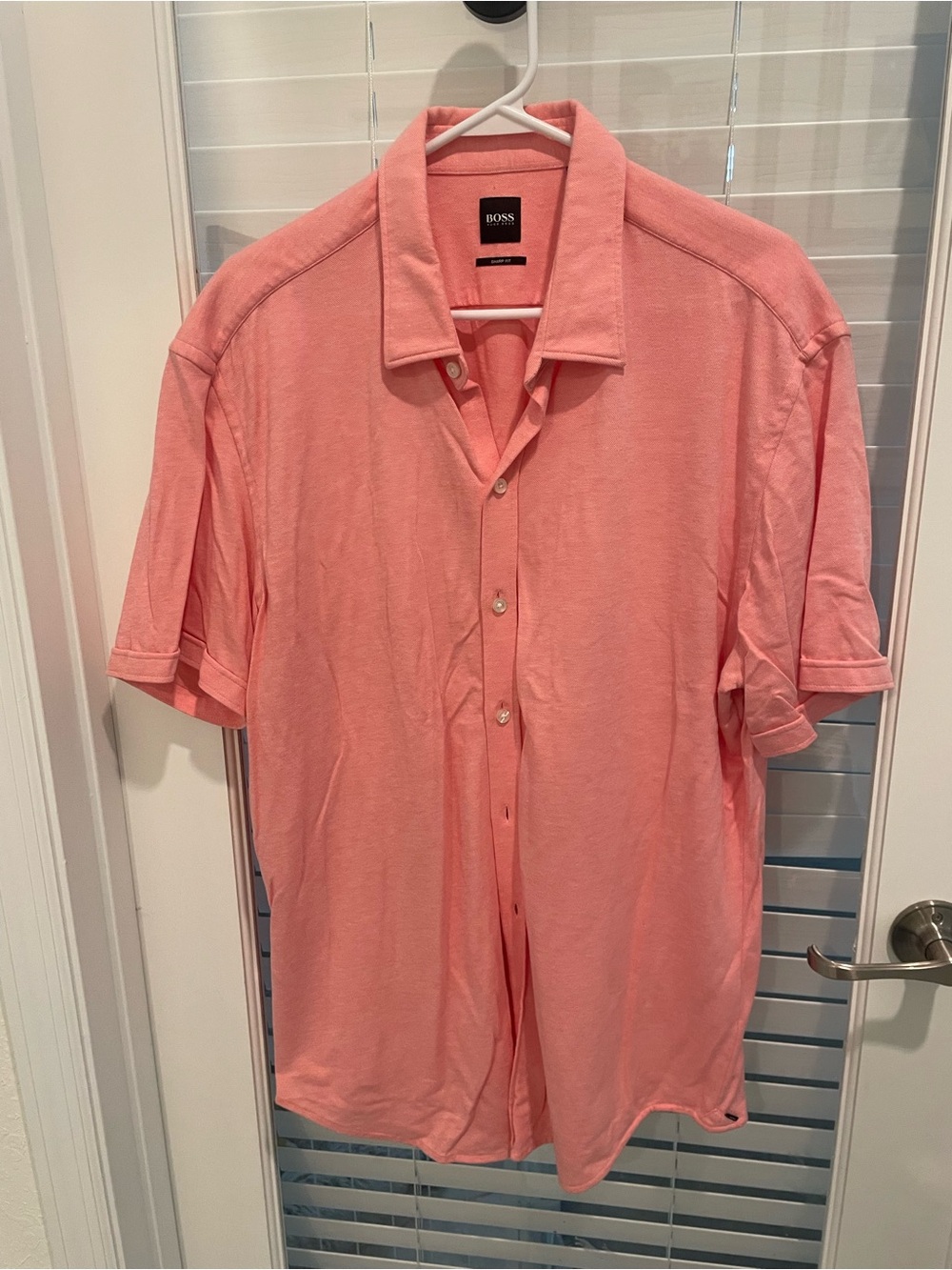 BOSS Men's Short-Sleeve Button-Down Shirt in Coral